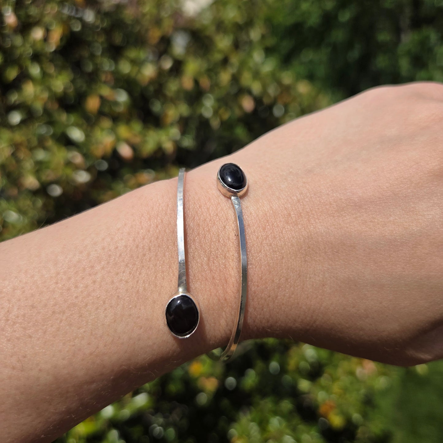 Adjustable Offset Bangle (Black)