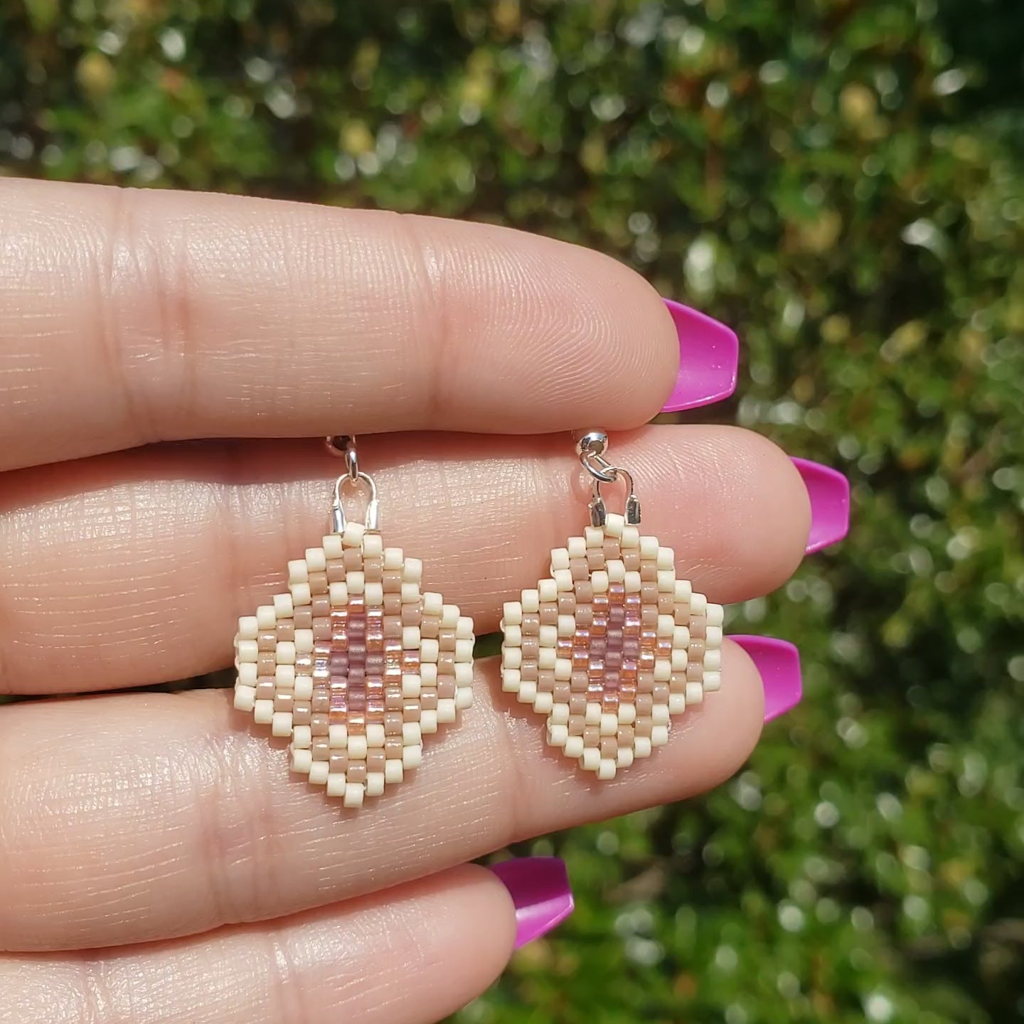 Beige Arabesque Earrings – Xerelia